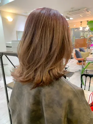 ミディアム MINAMl 🌿のヘアスタイル