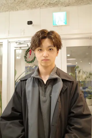 パーマ 🪄あべいくみ レイヤー、メンズ🌙のヘアスタイル