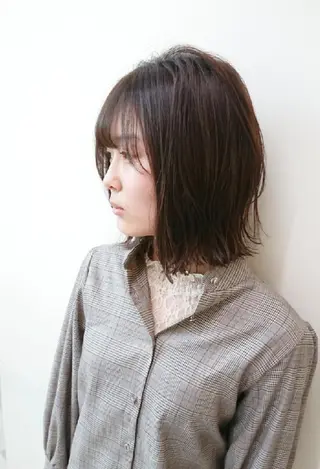 ミディアム 山田 智加のヘアスタイル