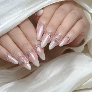 ネイル Maggie Nail🦩のネイルデザイン