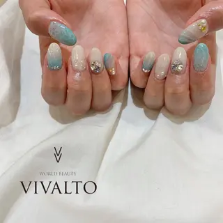 ネイル 藤原 胡桃のネイルデザイン