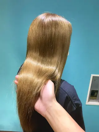 ロング カラー 髪質改善×潤艶カラー ⭐️岡田崇彰のヘアスタイル