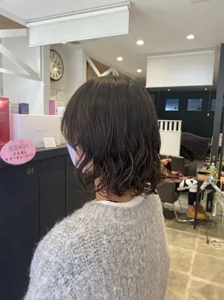 ミディアム パーマ 柴田 枝利子のヘアスタイル