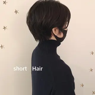 ショート 市川 千夏のヘアスタイル