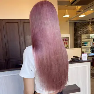 ロング カラー 渡邊 唯のヘアスタイル