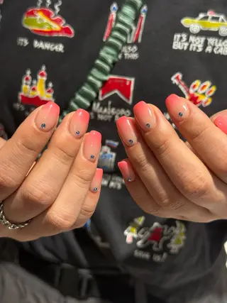 ネイル airi 🤍のネイルデザイン