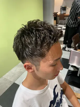 ショート 坪井 彰吾のヘアスタイル