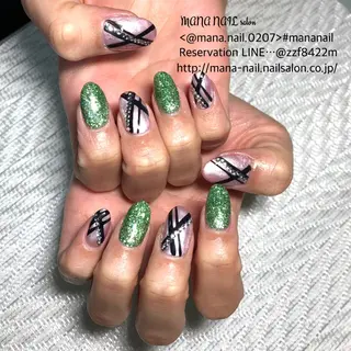 ネイル 廣瀬 真奈美のネイルデザイン