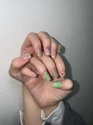 ネイル OOMINE KAORIのネイルデザイン