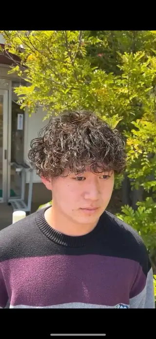 ショート パーマ メンズ 米谷 理玖のヘアスタイル