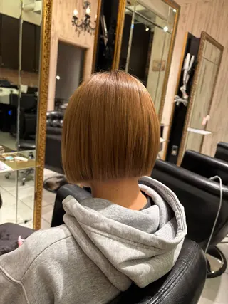 ショート 鶴谷 麻衣のヘアスタイル