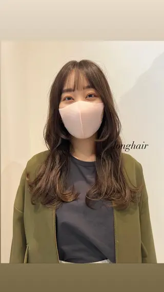 ロング カラー 🦭era shiori🦭のヘアスタイル