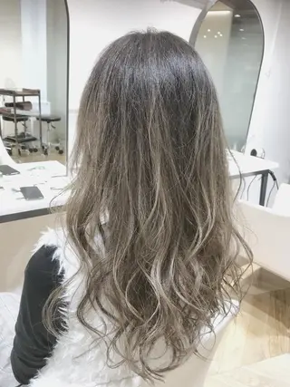 ロング 乾かすだけで艶髪酸性 ストレート髙橋悠耶のヘアスタイル