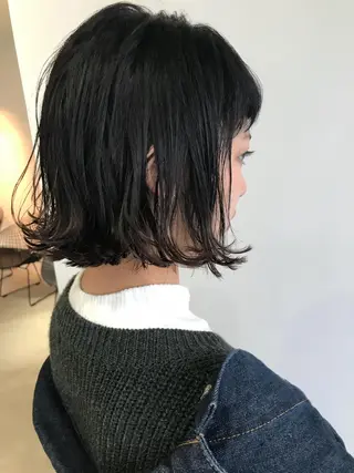 ショート pole/apartment所属・💓パーマ，💗 レイヤーカットのヘアスタイル