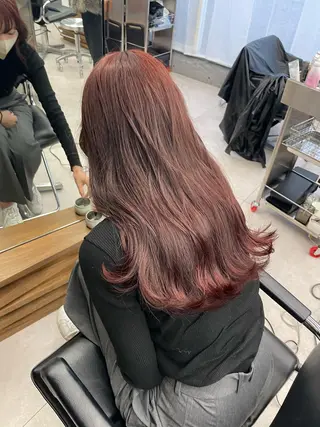 ロング カラー NNN(スリーエヌ)所属・yuina 【NNN】のヘアスタイル