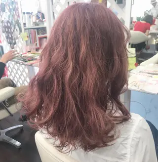ロング カラー 岩谷/ブリーチ 🪽透明感カラーのヘアスタイル