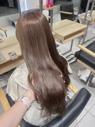 ロング カラー ヘアアレンジ ベージュ/グレージュ 🧸あやか/表参道のヘアスタイル