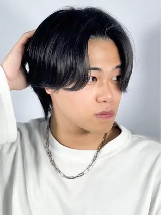 ショート パーマ メンズ チャン フエのヘアスタイル