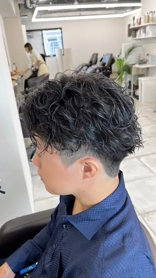 ショート パーマ メンズ 🏆メンズヘア特化 🥇代表りんぺーのヘアスタイル