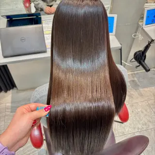 ロング 李 文のヘアスタイル