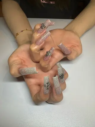 ネイル 濱岡 咲のネイルデザイン