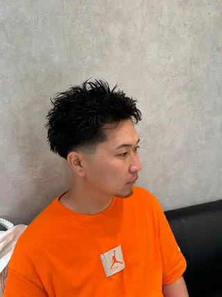 パーマ メンズ SHIZUKU アクティブショートのヘアスタイル
