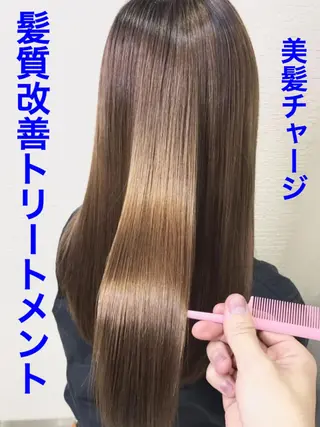 ロング カラー ササ キのヘアスタイル