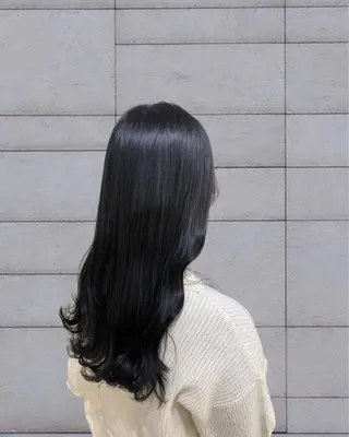 ロング ayano / 透明感・くすみカラーのヘアスタイル