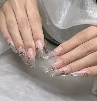 ネイル Lee Nailsのネイルデザイン
