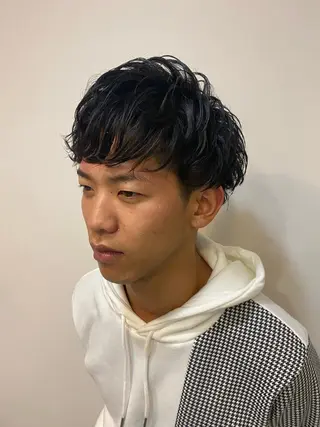 ショート パーマ & kuのヘアスタイル