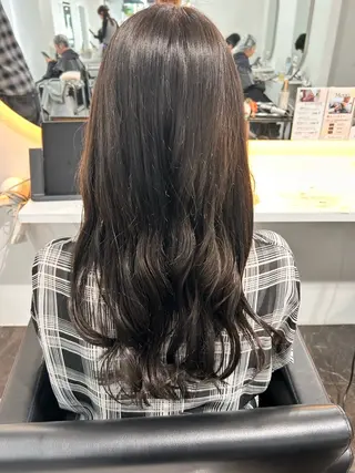 ロング 内藤 友香のヘアスタイル
