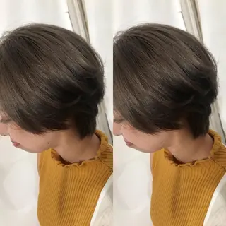 ショート カラー 小栗 麻衣のヘアスタイル