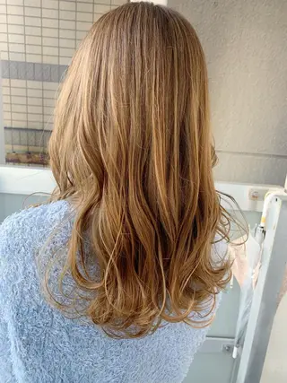 セミロング カラー 古田 昂也のヘアスタイル