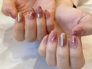 ショート カラー ネイル マツエク・マツパ illum hicariのネイルデザイン