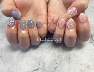 ネイル ネイルリボン 受付スタッフのネイルデザイン