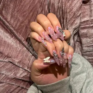 ネイル ネイルサン所属・AMEMIYA NANAKOのネイルデザイン