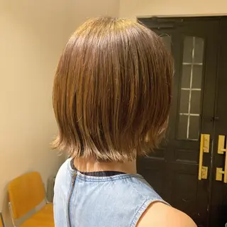 カラー コウノス マサコのヘアスタイル