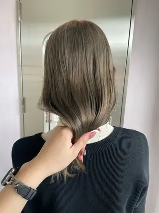 ミディアム カラー moana surfriderのヘアスタイル