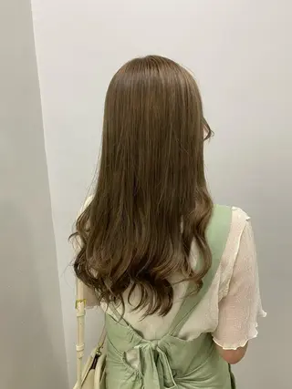 ショート カラー ヘアアレンジ 韓国風ベージュ🤎 赤みなし🌿横浜🤎のヘアスタイル