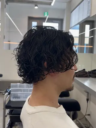 ミディアム パーマ メンズ なりたひろと / フェザーパーマのヘアスタイル