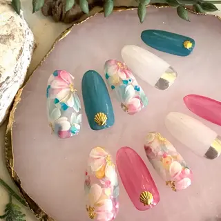 ミディアム サロン アンジェラのネイルデザイン