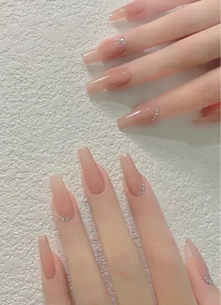 Dea かかのネイルデザイン