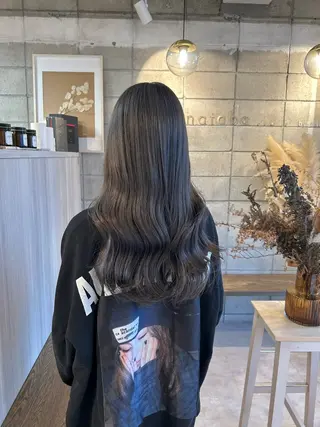 ロング カラー 眞名子 瑞紀のヘアスタイル