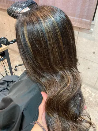 ロング カラー ERIKO Tのヘアスタイル