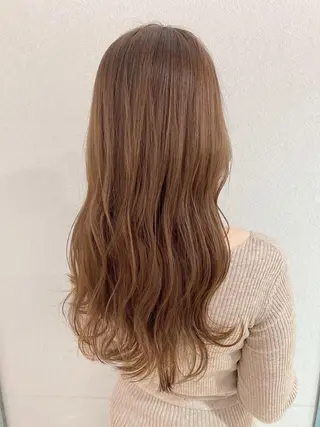 セミロング 髪質改善　縮毛の達人 矢井由真のヘアスタイル