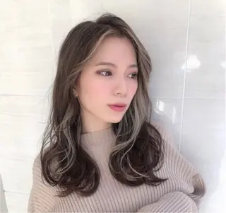 セミロング 梶 久菜乃のヘアスタイル
