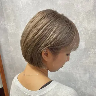 ショート カラー シールドヘアー/那覇 /縮毛矯正/ブリーチのヘアスタイル