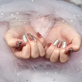 ネイル パーツ全部¥110 サロンミミのネイルデザイン