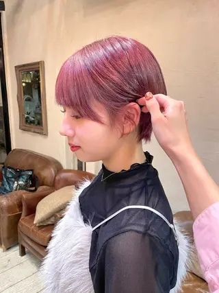 ショート カラー yuu 🪴 透明感 カラー/メンズパーマのヘアスタイル