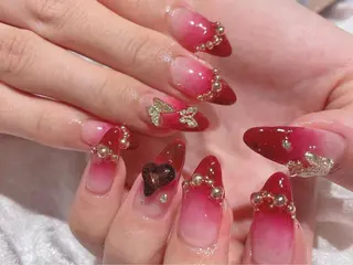 ネイル VIVIAN リサのネイルデザイン